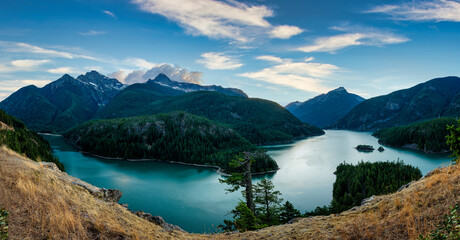 Fototapeta na wymiar beautiful panorama landscape with blue sky and mountain