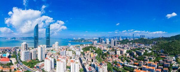 Fototapeta premium Coastal scenery of Xiamen City, Fujian Province, China