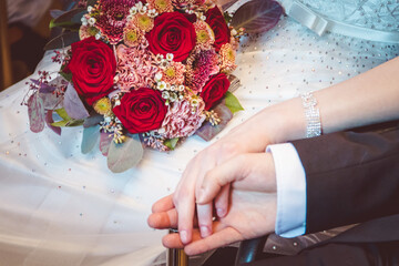 Hochzeit mit Brautstrauß 