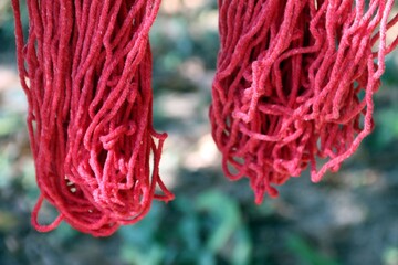 Making red dye rope