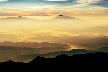 Abendrot cloud sea on Goryu dake