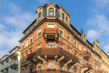 Fototapeta na wymiar detail of old historic house facade in Wiesbaden
