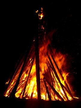 Traditionelles Hexenbrennen