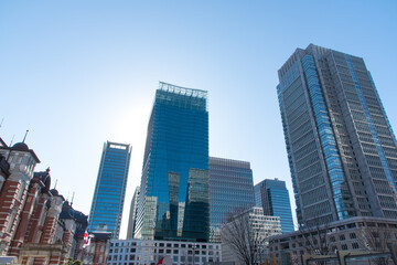 Fototapeta na wymiar 東京駅と丸の内の高層ビル群