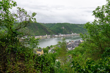 Fototapeta na wymiar Ausblick über den Rhein bei St. Goar