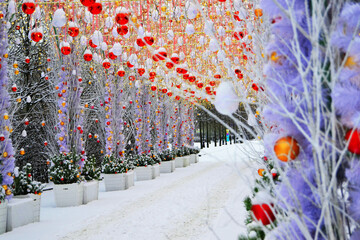 Christmas decorative arch on the street in winter