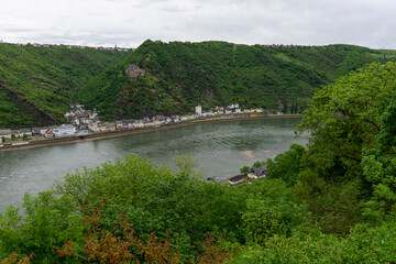 Fototapeta premium Ausblick über den Rhein bei St. Goar