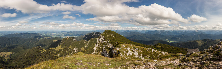 Fototapeta na wymiar Mountain panorama from Benediktenwand mountain in Bavaria, Germany