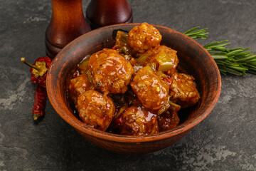 Meat ball in tomato sauce