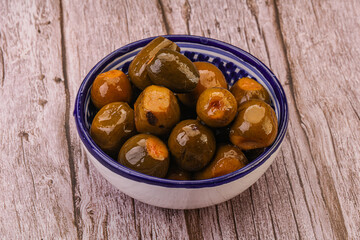 Marinated feijoa in the bowl