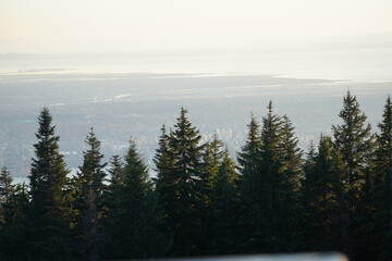 バンクーバーの夕景　グラウスマウンテン からの眺め　夕焼け　