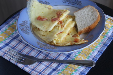 scrambled eggs breakfast
