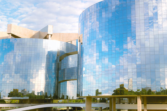 Minist&eacute;rio P&uacute;blico Federal ( MPF ). Edif&iacute;cio da Procuradoria Geral da Rep&uacute;blica. Bras&iacute;lia, Distrito Federal - Brasil. 20 de Dezembro de 2020.