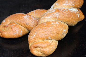 Twisted pepper bread