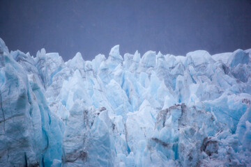 Fototapeta na wymiar Glacier in Glacier Bay National Park, Alaska 