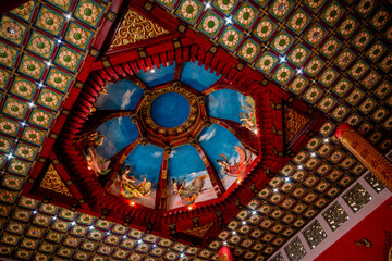 Fototapeta na wymiar Ancient architecture of a Chinese temple in Dalat city, Vietnam 