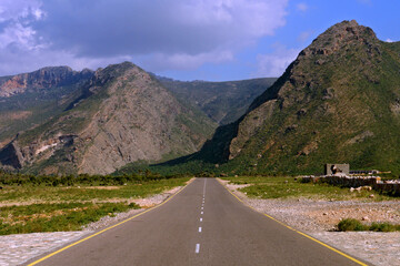 Estrada em Deleche beach na Ilha de Socotra. Iemen