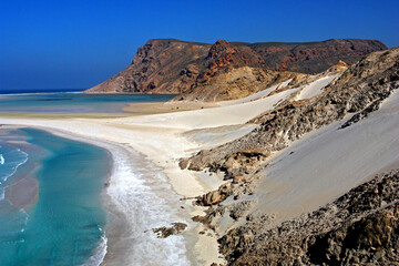 Praia Qalansiya na Ilha de Socotra. Iemen