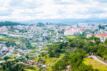 Fototapeta na wymiar high view of many houses at Da Lat city