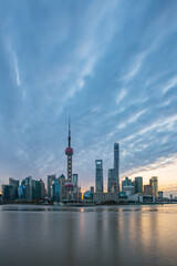 Fototapeta premium Sunrise view of Lujiazui, the financial district in Shanghai, China.