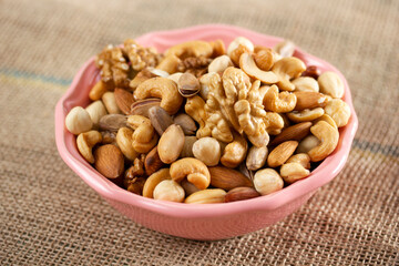 Cashews, pistachios, almonds, walnuts, hazelnuts. Mixed nuts.