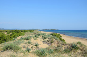 Sandduene und Strand auf Korfu