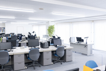 無人のオフィス