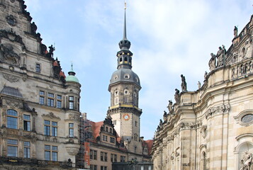 Fototapeta na wymiar Residenz Schloss in der Altstadt von Dresden, Sachsen