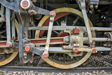 Steam locomotive shaft