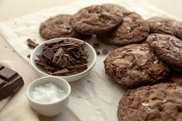 chocolate chip cookies