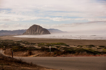 Herbstliche Morgenstimmung am Strand von Morro Bay in Kalifornien