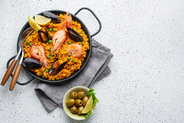 Traditional Spanish seafood paella
