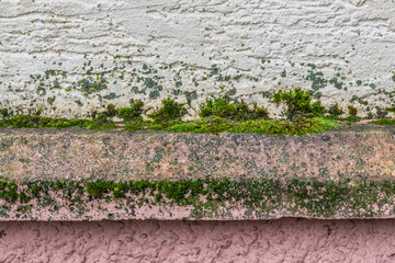 Gebäudeschäden an der Hauswand