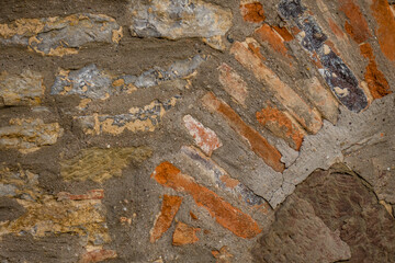 Gebäudeschäden an der Hauswand
