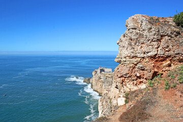 Fototapeta na wymiar Cliffs above Nazare beach, Portugal 