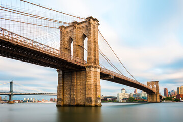 Fototapeta premium Brooklyn Bridge at sunset view. New York City, USA.