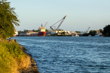 Atardecer desde el río de Tuxpan, Veracruz, México.