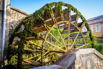 Old water mill in the town of L’Isle-sur -la-Sorgue, Provence, France