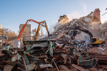 Process of demolition of old industrial building