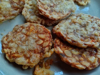 tempeh that has been fried and ready to eat