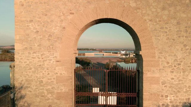 Some shots of the Porte de Maguelone, entrance to the Cathedral of Maguelone (12th century). We can see  typical ponds of this zone of France.