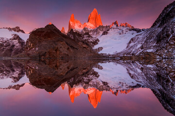 Dawn over the Lago De Los Tres. Fitz Roy, Patagonia, Argentina