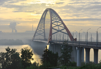 Naklejka premium Bugrinskij bridge road at sunrise