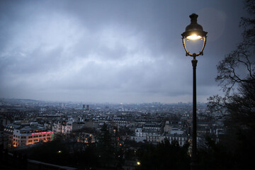 Quand Paris s'endort sous la pluie 