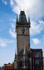 Rathaus von Prag mit Turm und astronomischer Uhr