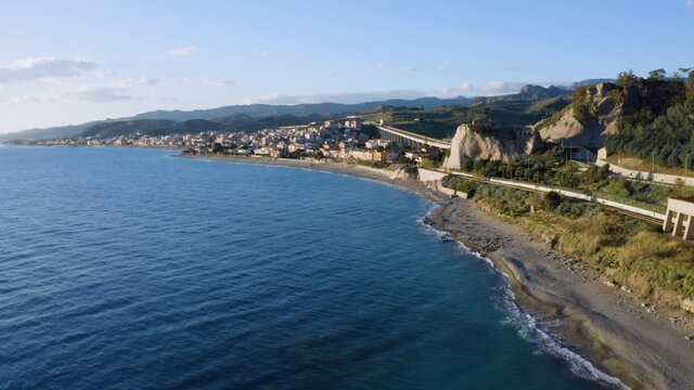 Bova Marina, un paese costiero in Calabria vista aerea