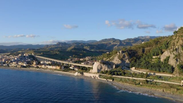 Bova Marina, un paese costiero in Calabria vista aerea