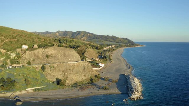 Bova Marina scogliera vista aerea in Calabria