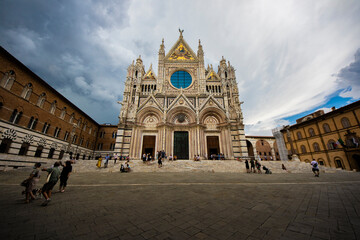 Fototapeta na wymiar Cattedrale metropolitana di Santa Maria Assunta, Siena, Toscana
