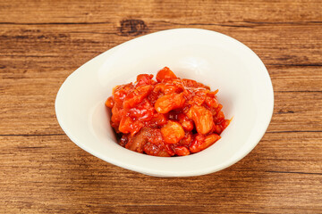 Baked kidney with tomato and pepper